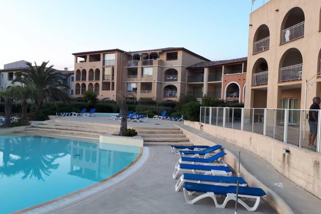 Magnifique Rez De Jardin & Piscine & Bord De Mer Lägenhet Six-Fours-les-Plages Exteriör bild