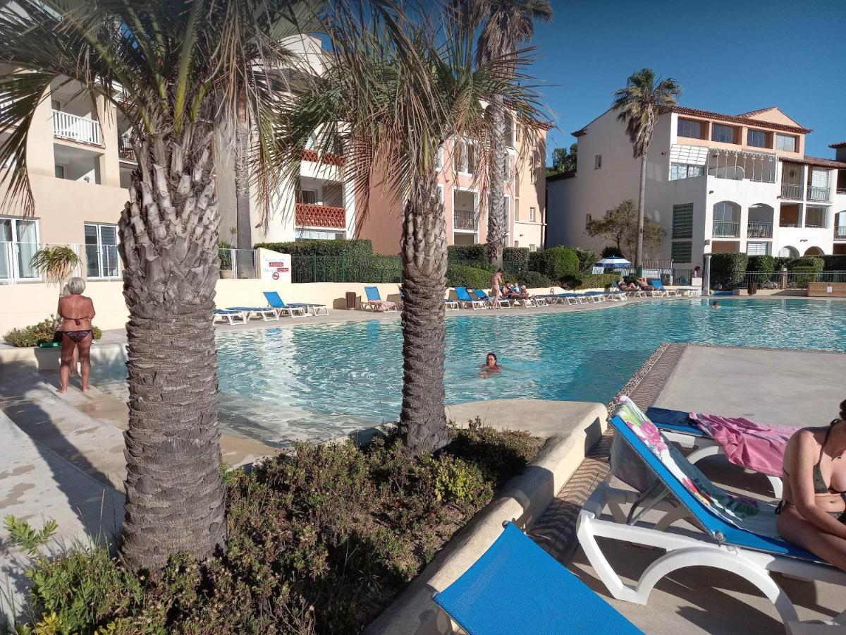 Magnifique Rez De Jardin & Piscine & Bord De Mer Lägenhet Six-Fours-les-Plages Exteriör bild
